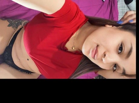 Naakte gelekte OnlyFans-foto van  Bina 