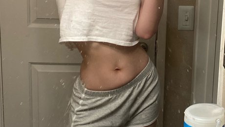 Naakte gelekte OnlyFans-foto van Nightcore Princess