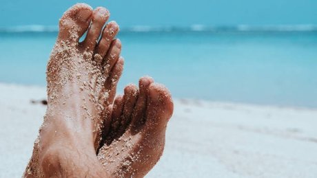 Naakte gelekte OnlyFans-foto van The Great Feet 