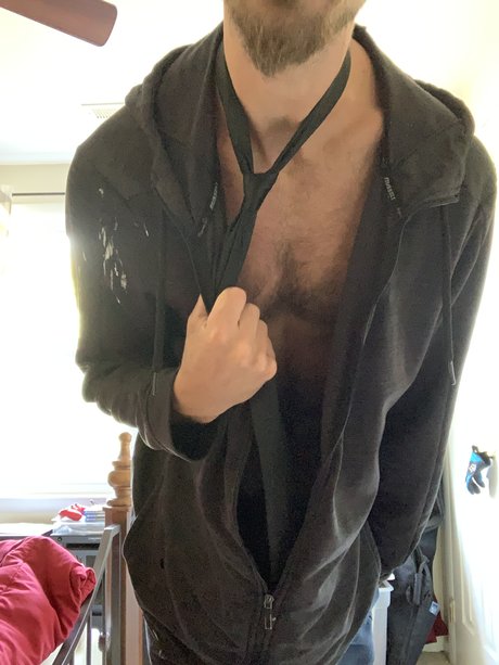 Naakte gelekte OnlyFans-foto van The Dark Bird Of Light