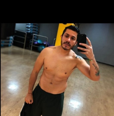 Naakte gelekte OnlyFans-foto van Fabian