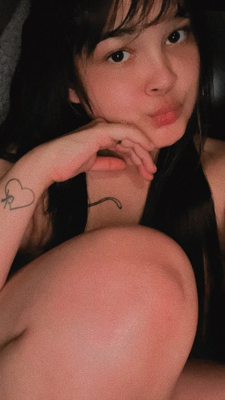 Naakte gelekte OnlyFans-foto van Honey 