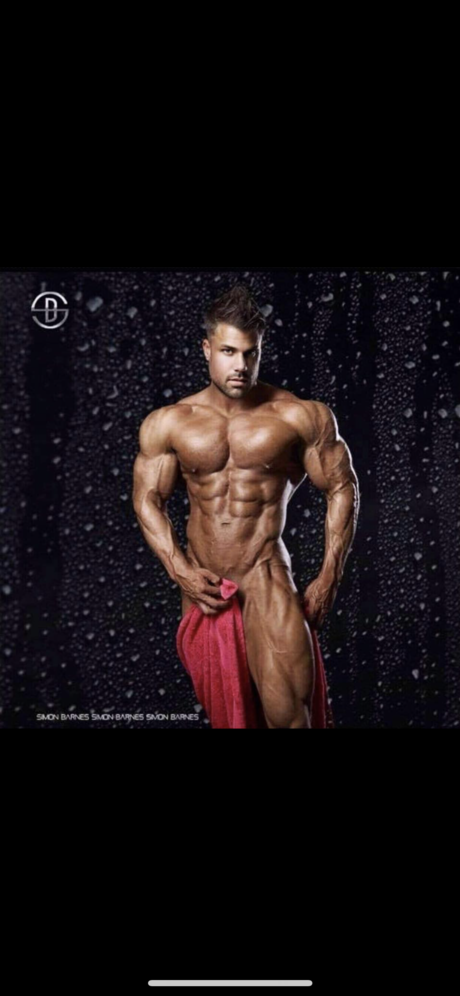 Naakte gelekte OnlyFans-foto van Kingaesthetic