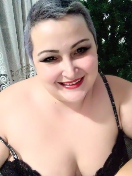 Naakte gelekte OnlyFans-foto van Bbwcutie