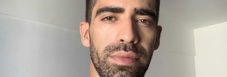 Naakte gelekte OnlyFans-foto van Gorka