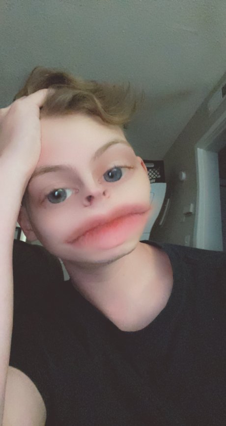 Naakte gelekte OnlyFans-foto van Nolan