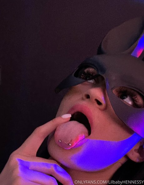 Naakte gelekte OnlyFans-foto van Lilbabyalison