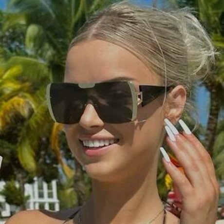 Naakte gelekte OnlyFans-foto van Grace Smith