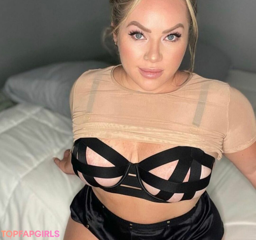 Naakte gelekte OnlyFans-foto van Notyouraverage #133 Naakte gelekte OnlyFans-foto van Notyouraverage #133