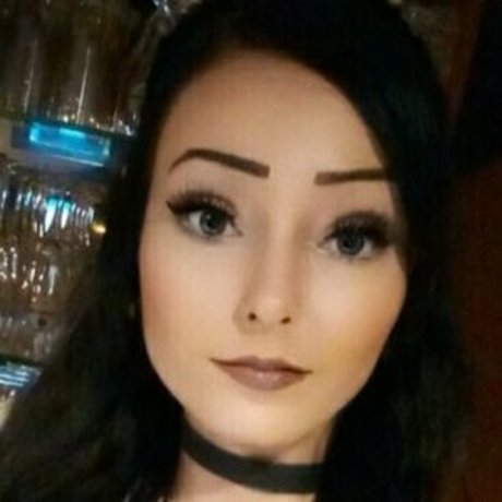 Naakte gelekte OnlyFans-foto van Littlemissnaughtytw