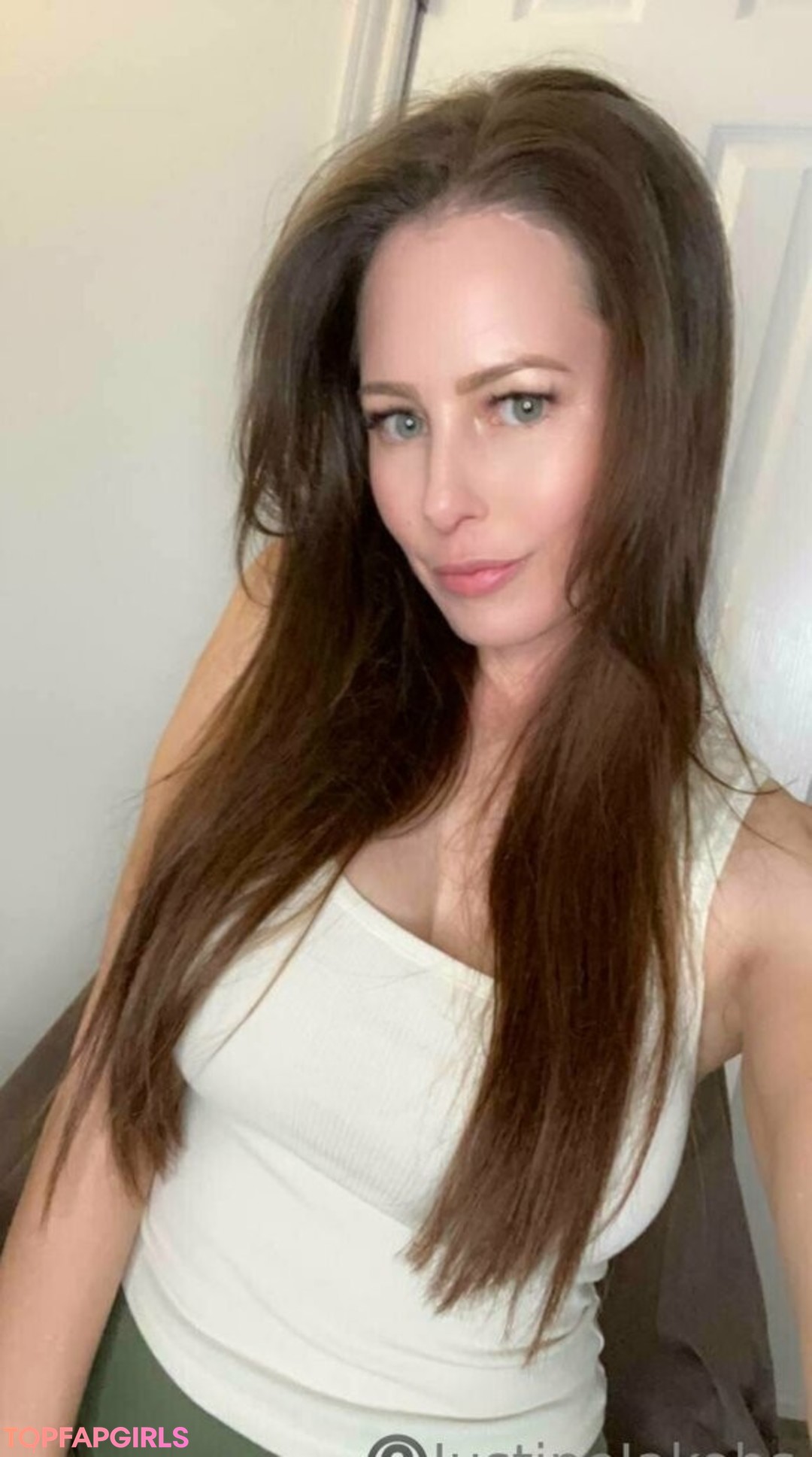Naakte gelekte OnlyFans-foto van Justinejakobs #1902
