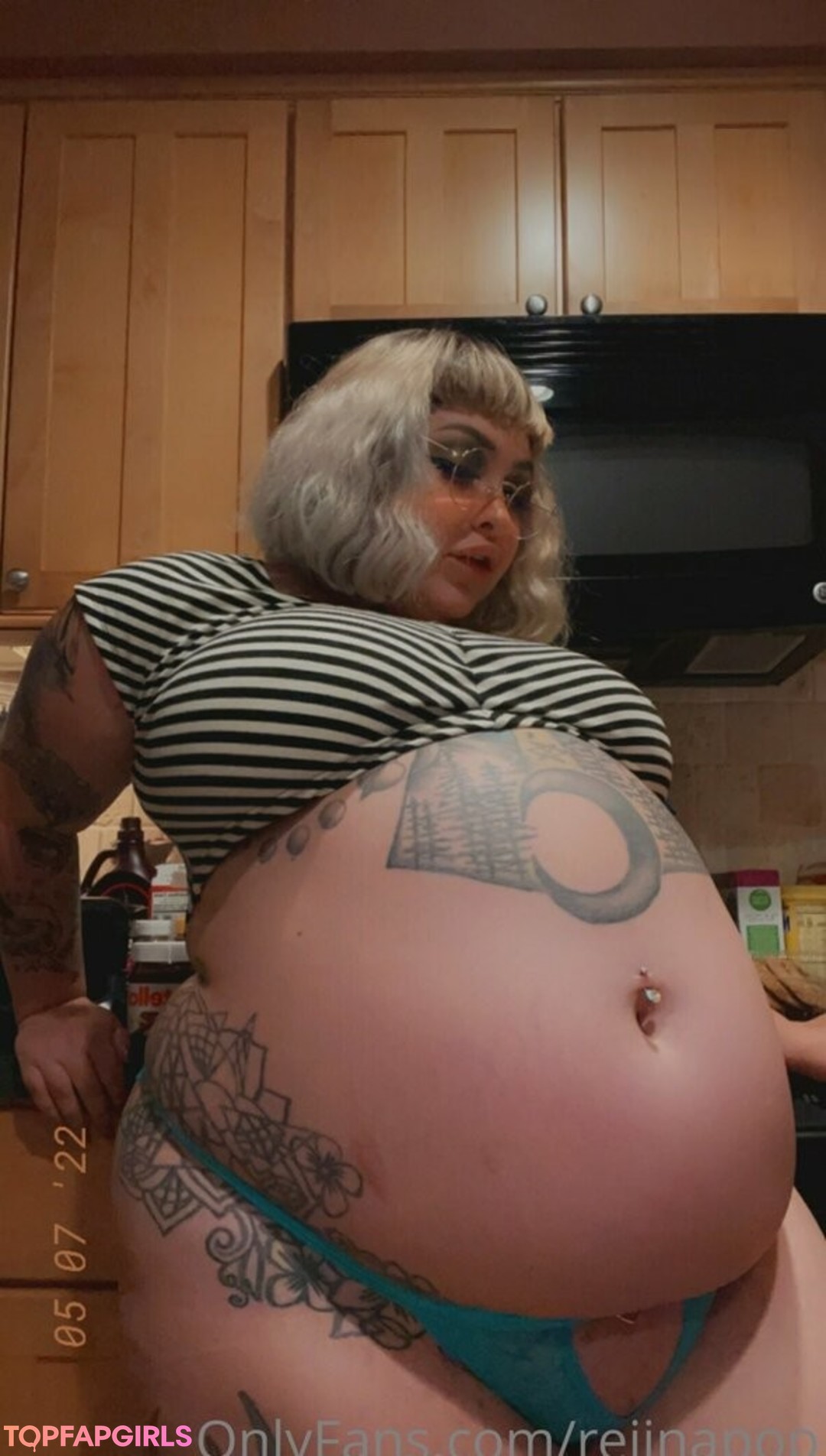 Naakte gelekte OnlyFans-foto van Reiinapop #1030