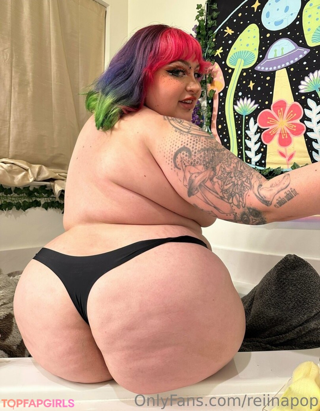 Naakte gelekte OnlyFans-foto van Reiinapop #1387