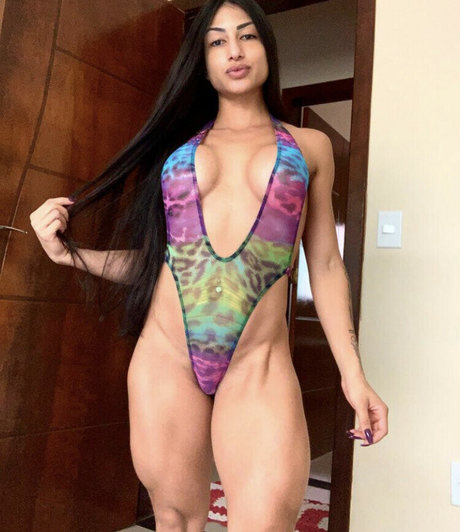 Naakte gelekte OnlyFans-foto van Priscilla Pamela