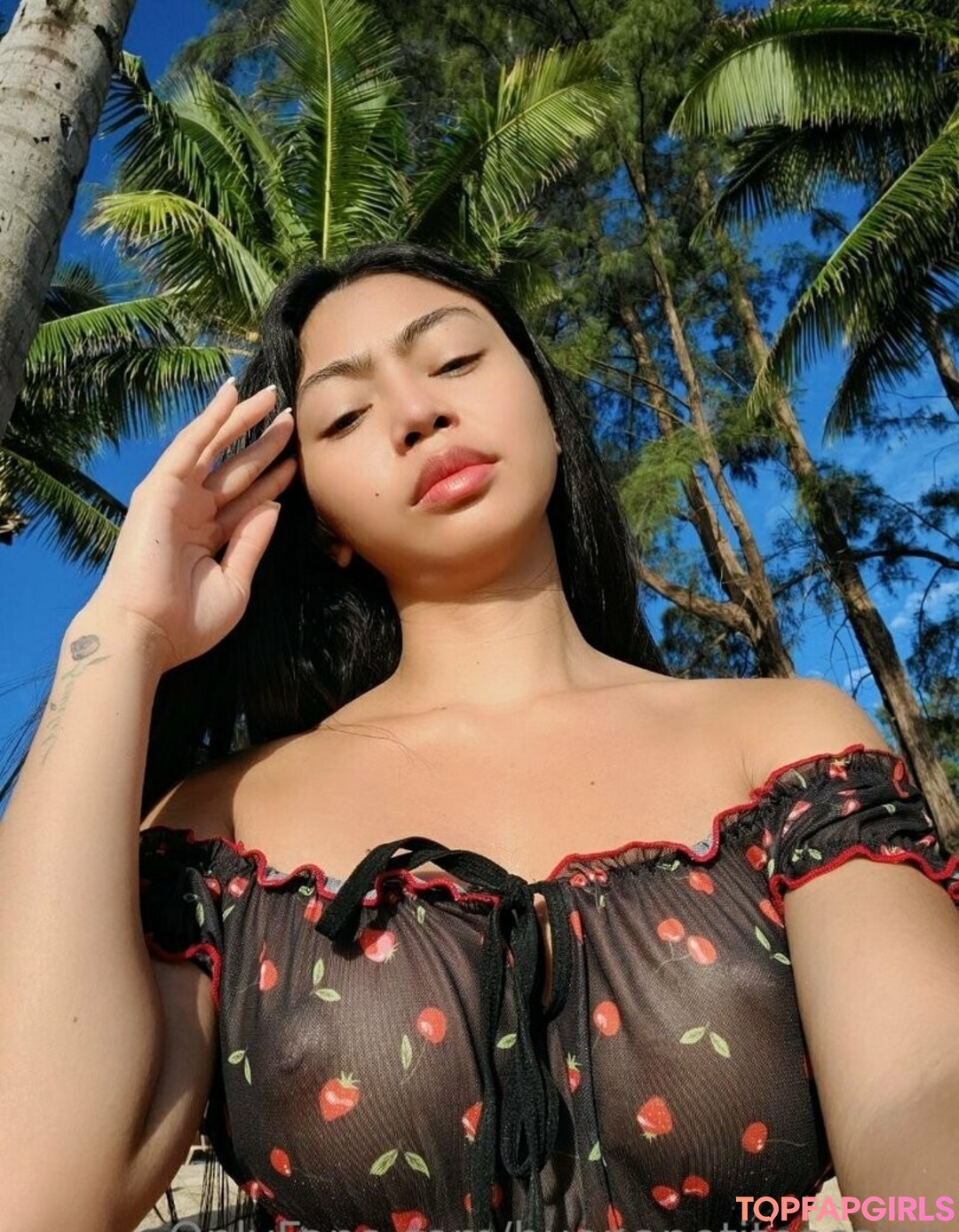 Naakte gelekte OnlyFans-foto van Buonapetiteassian #21 Naakte gelekte OnlyFans-foto van Buonapetiteassian #21
