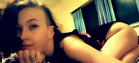 Naakte gelekte OnlyFans-foto van Maxxyshy