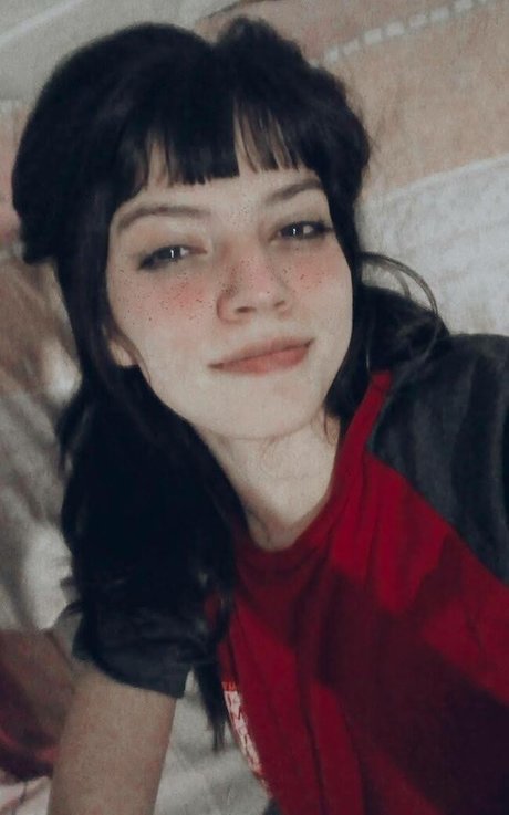 Naakte gelekte OnlyFans-foto van Kalysrra
