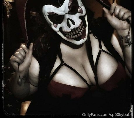 Naakte gelekte OnlyFans-foto van Mrsnightmarexxx