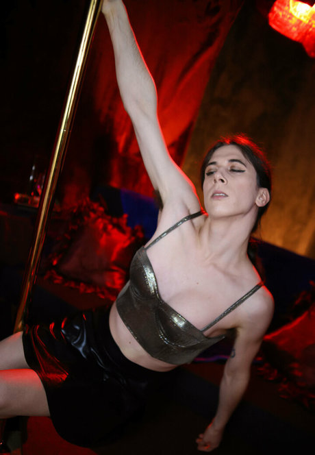 Naakte gelekte OnlyFans-foto van Sophieladder