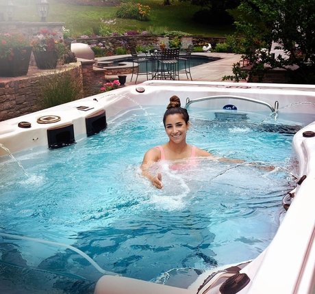 Naakte gelekte OnlyFans-foto van Aly Raisman