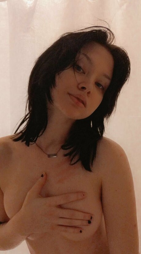 Naakte gelekte OnlyFans-foto van Thebunnyjen