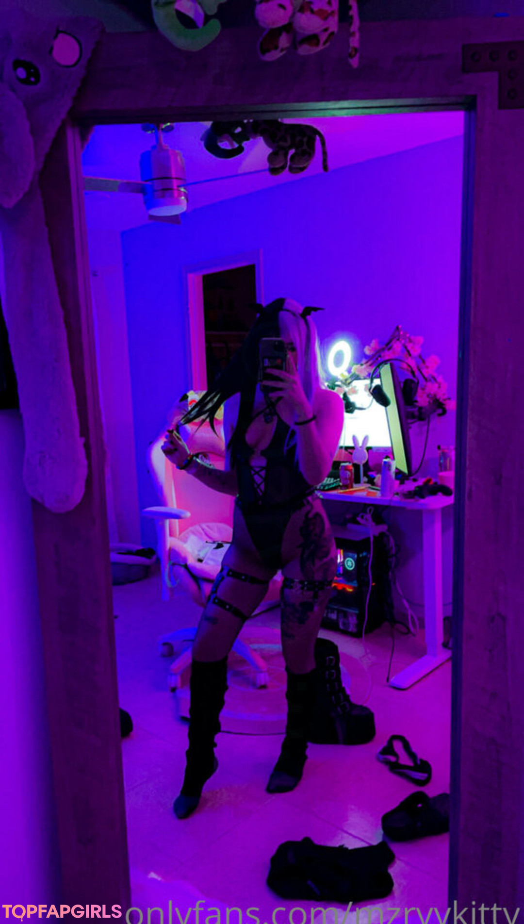 Naakte gelekte OnlyFans-foto van Pixiemstyfree #66 Naakte gelekte OnlyFans-foto van Pixiemstyfree #66