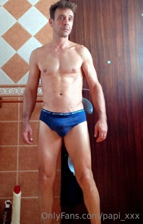 Naakte gelekte OnlyFans-foto van Papixxx