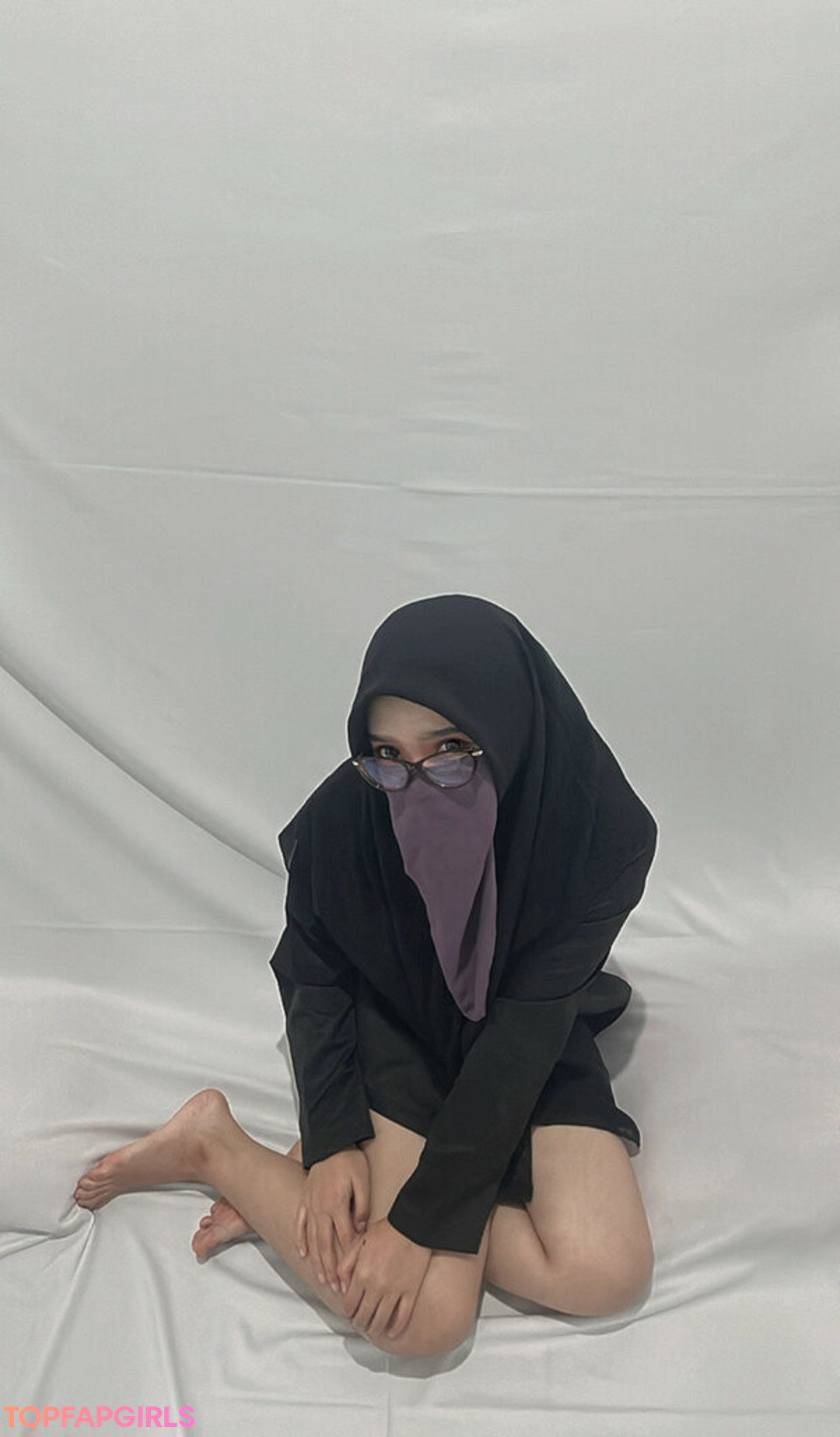 Naakte gelekte OnlyFans-foto van Hijab Camilla #70 Naakte gelekte OnlyFans-foto van Hijab Camilla #70