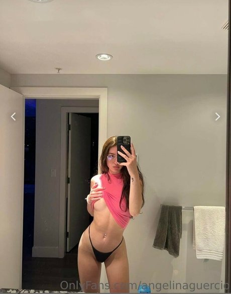 Naakte gelekte OnlyFans-foto van Teanna Clark