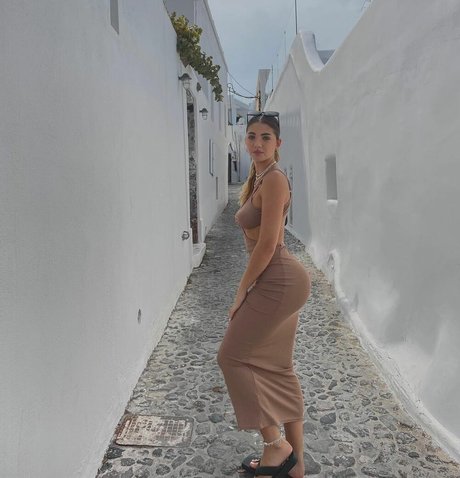 Naakte gelekte OnlyFans-foto van Ela Beeri