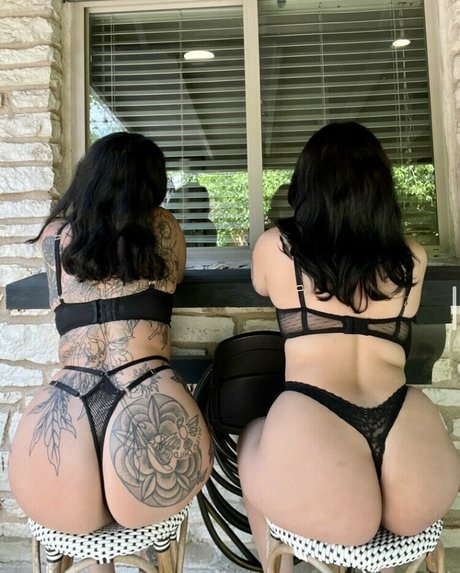 Naakte gelekte OnlyFans-foto van Rhodesbby