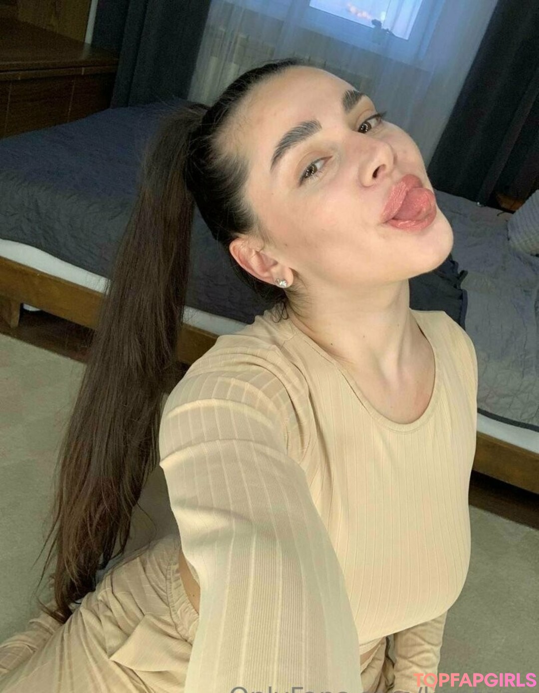 Naakte gelekte OnlyFans-foto van Kirateen #32 Naakte gelekte OnlyFans-foto van Kirateen #32