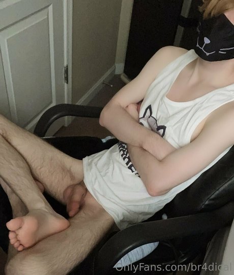 Naakte gelekte OnlyFans-foto van Br4dical