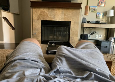 Naakte gelekte OnlyFans-foto van Heyitskalen