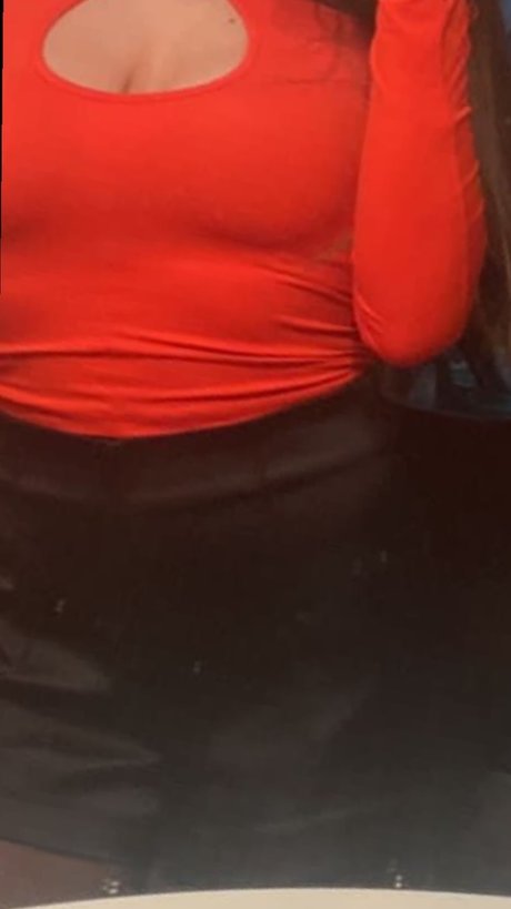 Naakte gelekte OnlyFans-foto van Misterycouples