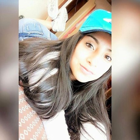 Naakte gelekte OnlyFans-foto van Iara