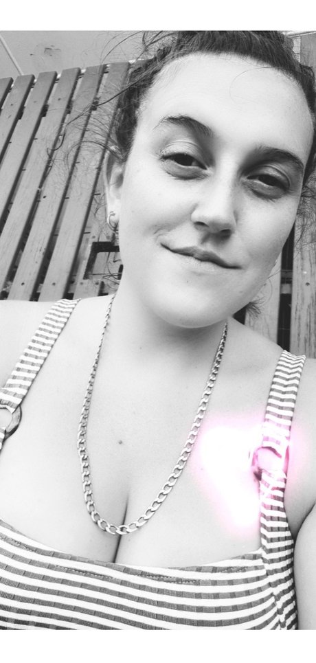 Naakte gelekte OnlyFans-foto van Crystal