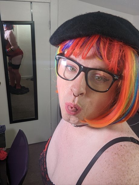 Naakte gelekte OnlyFans-foto van Sararenee