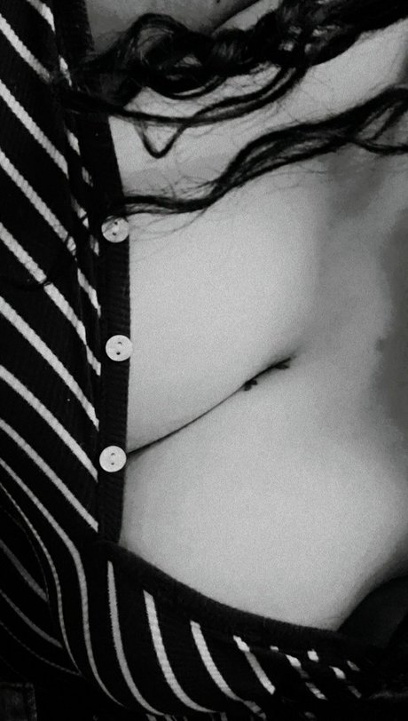 Naakte gelekte OnlyFans-foto van Citlali Medina