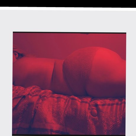 Naakte gelekte OnlyFans-foto van Rainy Dai 