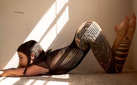 Naakte gelekte OnlyFans-foto van Mel B