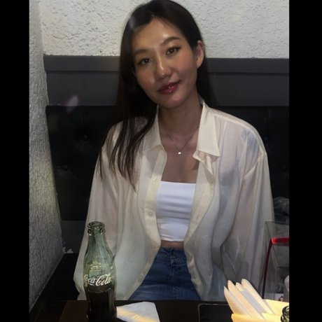 Naakte gelekte OnlyFans-foto van Vincydang