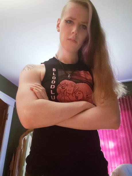 Naakte gelekte OnlyFans-foto van Video Gums