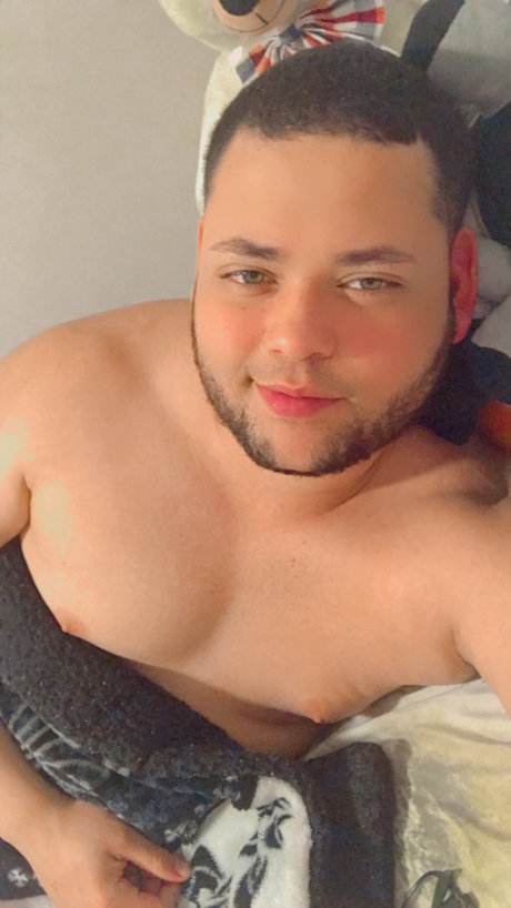 Naakte gelekte OnlyFans-foto van Jhonatan Daniel Alexander Herrera