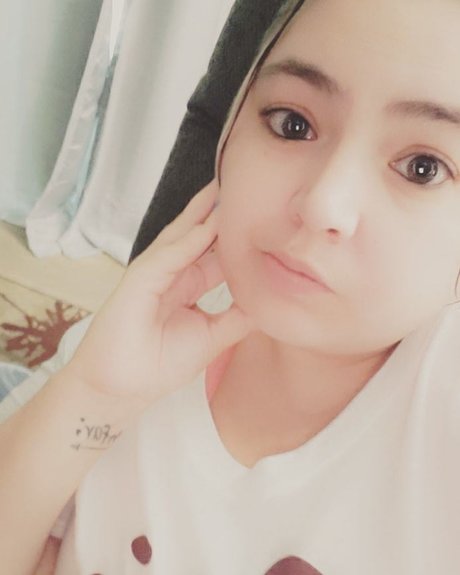 Naakte gelekte OnlyFans-foto van Jess