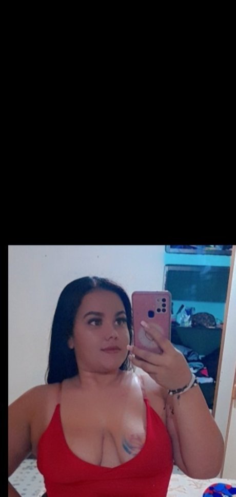 Naakte gelekte OnlyFans-foto van Chana