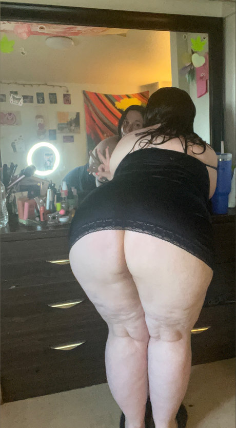 Naakte gelekte OnlyFans-foto van Maryjane