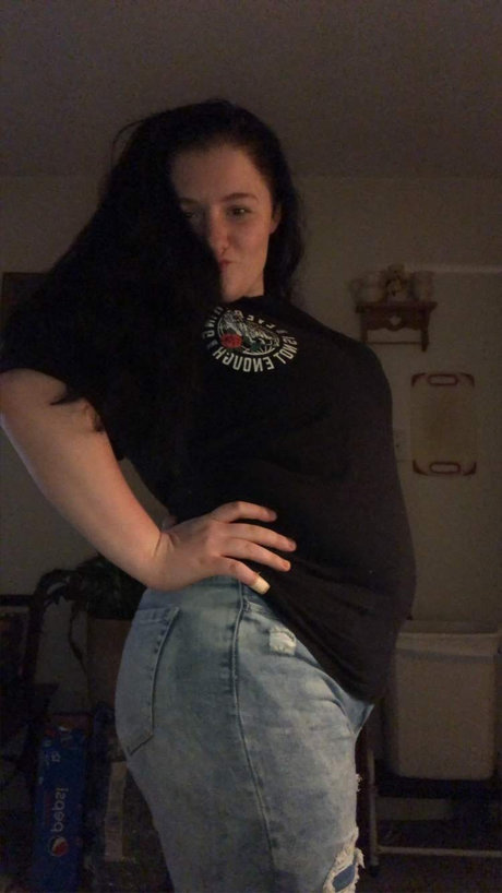 Naakte gelekte OnlyFans-foto van Skylar Phoenix