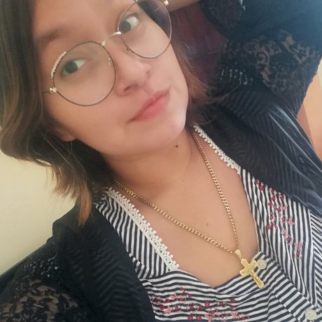 Naakte gelekte OnlyFans-foto van Madoka Kore