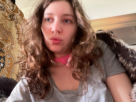 Naakte gelekte OnlyFans-foto van Sonya Marmeladova